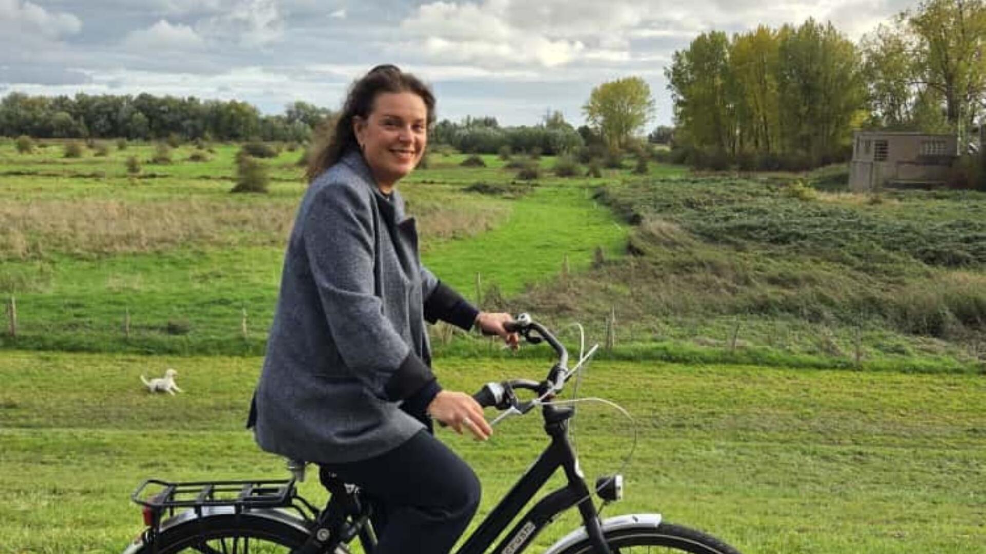 Barbara op de fiets